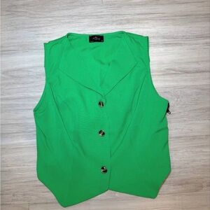Green Sleeveless Button-Up Top